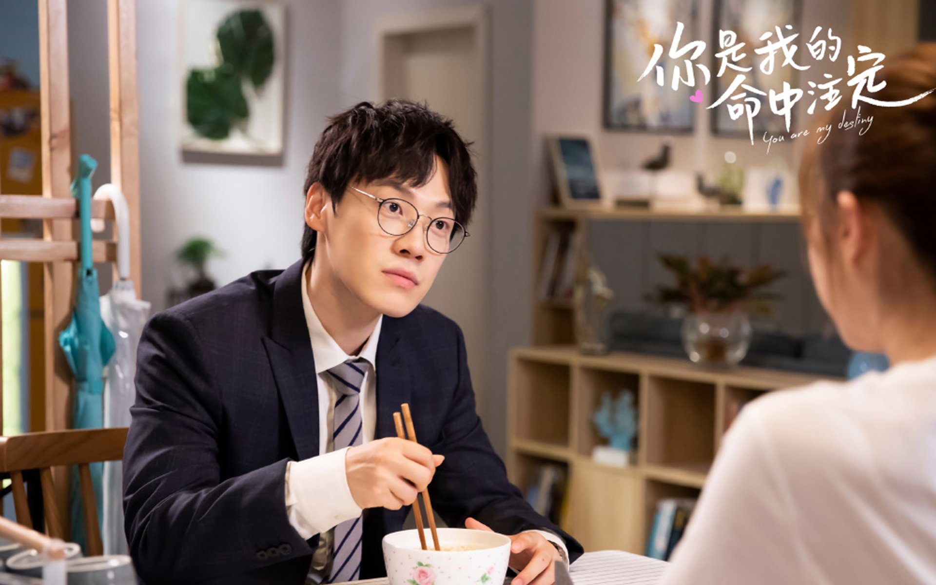 国足后场解围方式与失误风险评估,国足后卫放弃回追视频